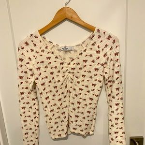 Hollister long sleeved waffled floral shirt